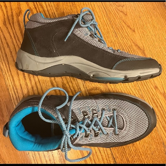 vionic hiking sneakers